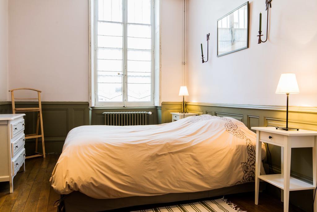 Apartamento Le Pasteur Dijon Habitación foto